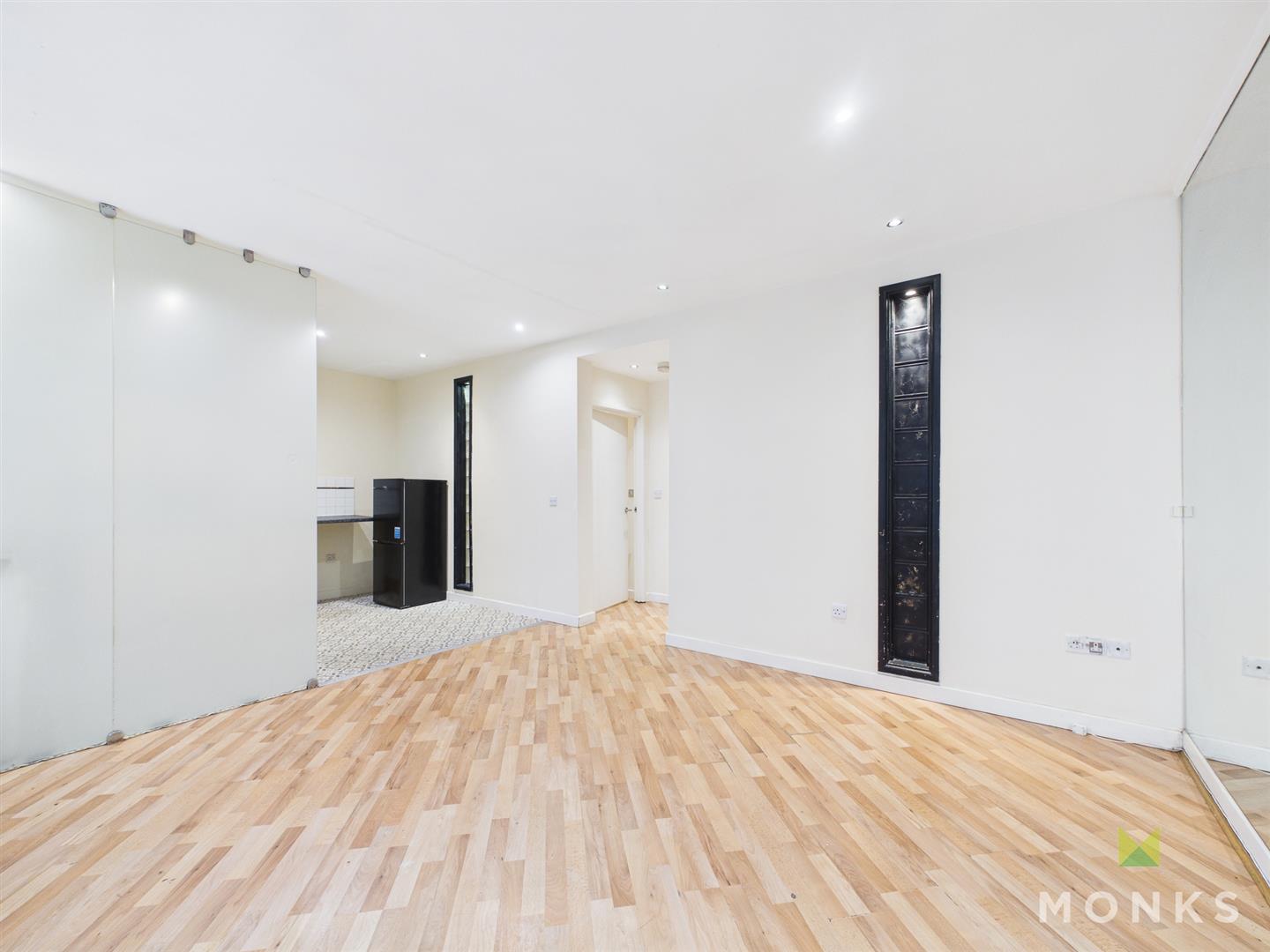 Apartment 6, Chapel Mews Castle Street, Shrewsbury, SY1 2BG For Sale